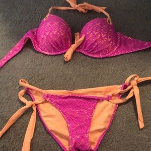 VS bathing suit 36c top / small bottoms